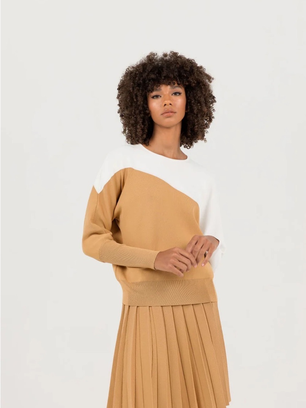 Aleeza Paris (SET) Reisling Knit Top and Matching Wonder Skirt